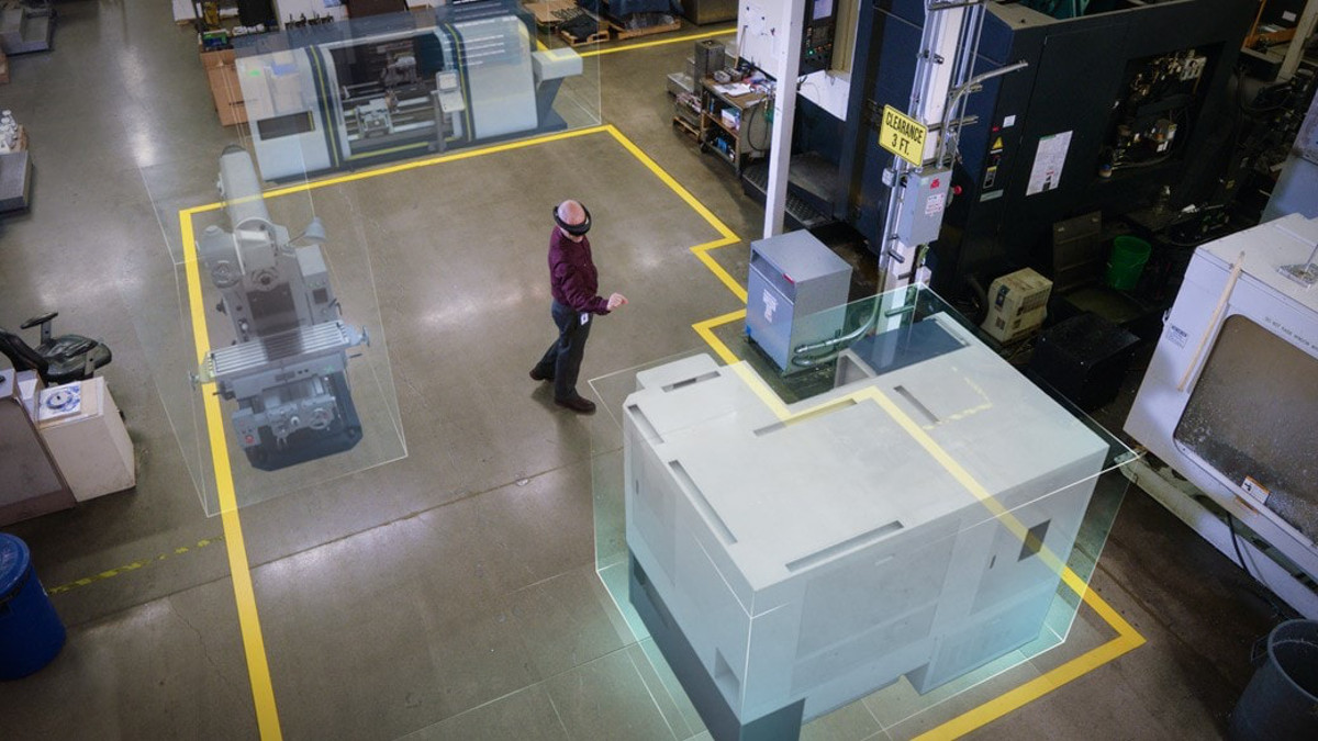 Visualizzazione di modello 3D nell'ambiente grazie agli HoloLens il visore di realtà aumentata
